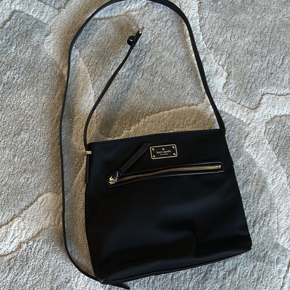 Kate spade cross body bag in good condition. - Picture 2 of 2